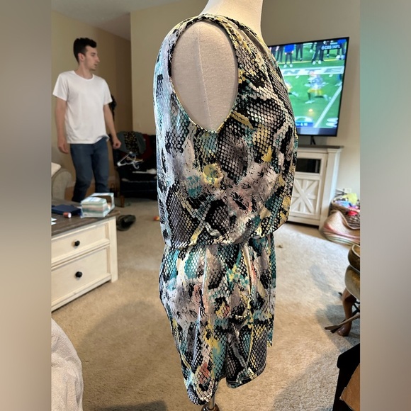 NWT Ariella snake print romper - Picture 5 of 5